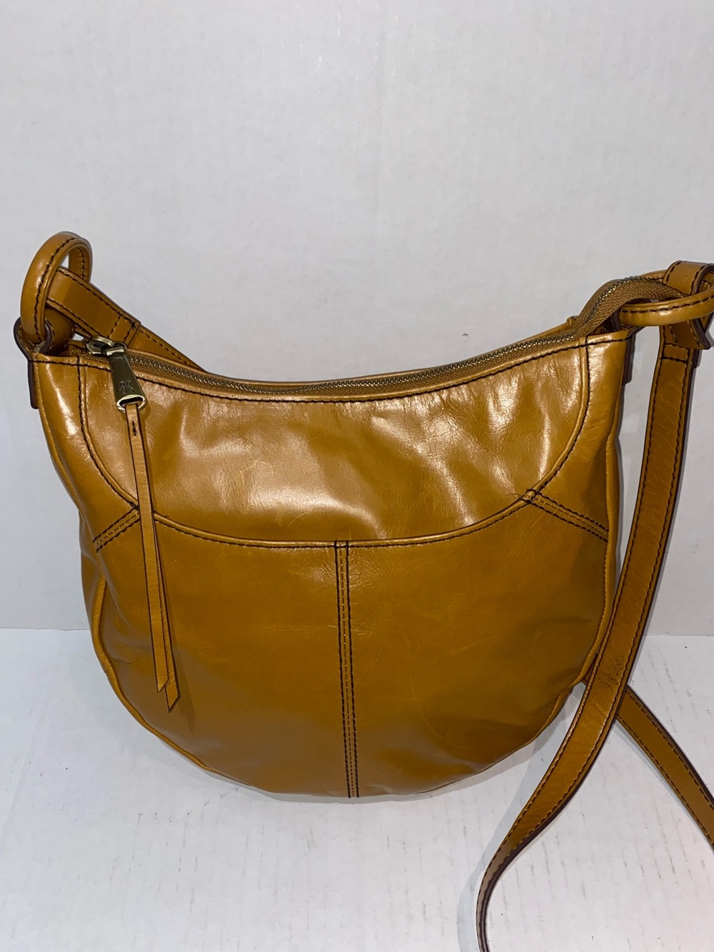 HOBO SHEILA SCOOP CROSSBODY - Picture 2 of 7